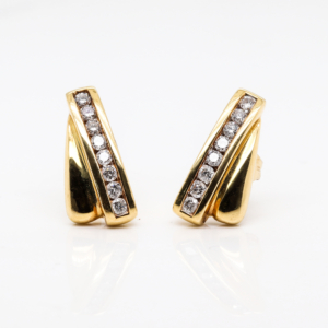 18ct Yellow Gold Diamond Earring Studs