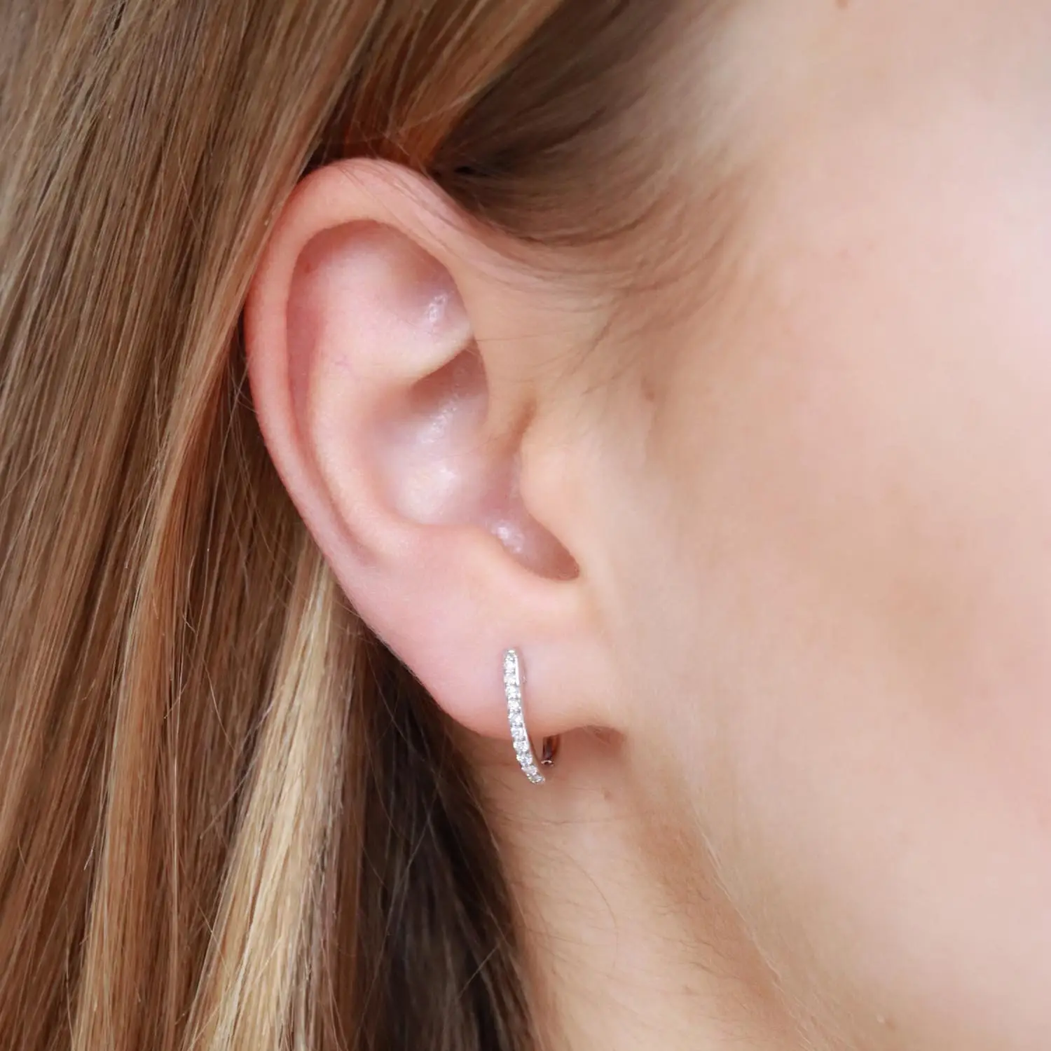 0.15ct Huggie Diamond Hoops - Image 6