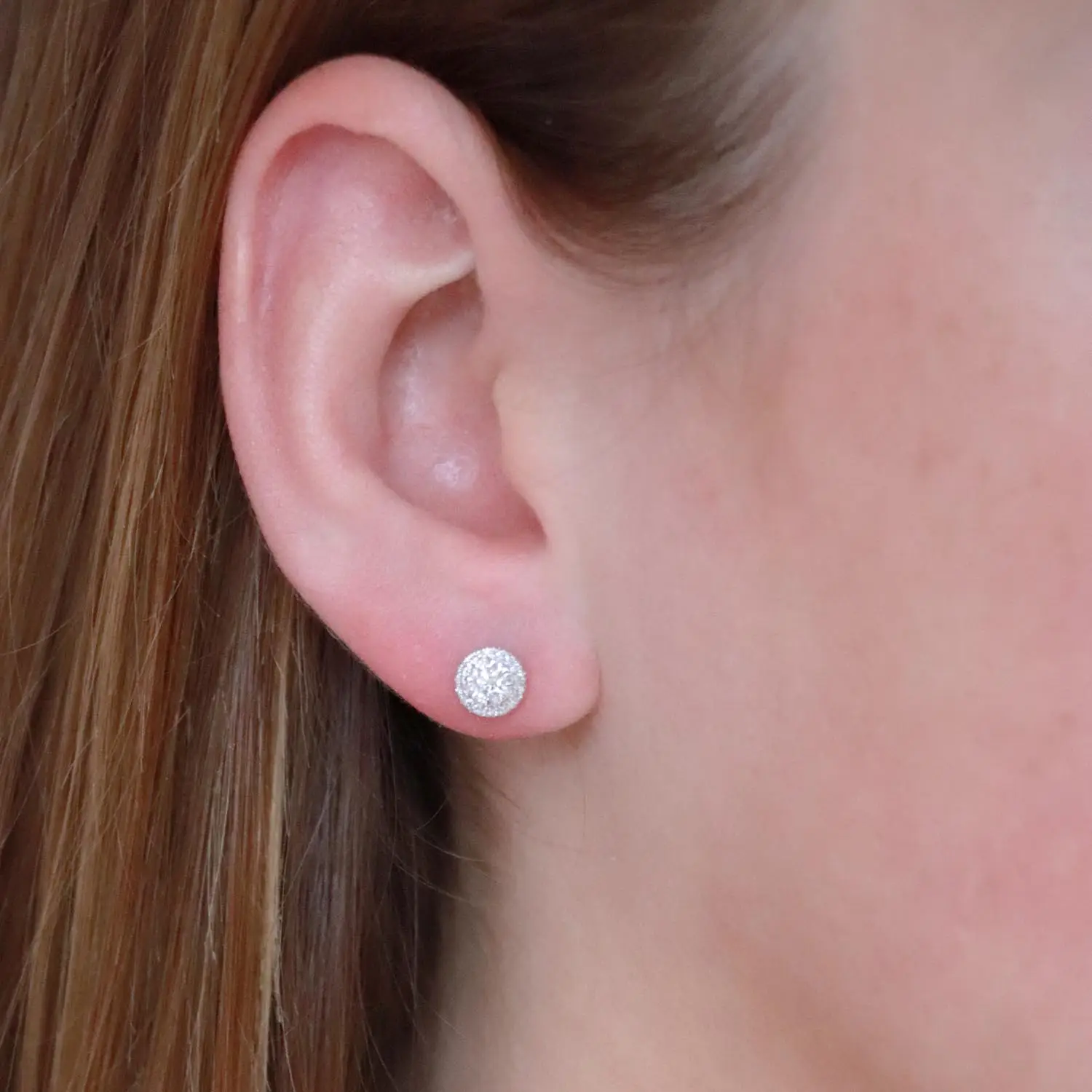 9ct Diamond Cluster Studs - Image 2