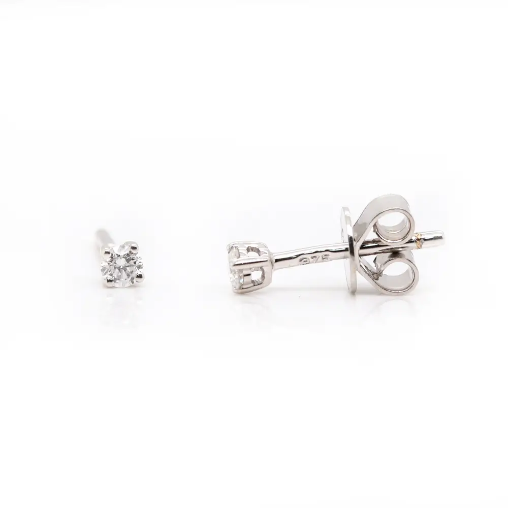 0.15ct Diamond studs